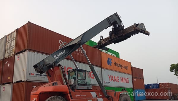 Giá cước tàu biển tăng